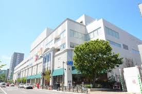 ショッピングセンター　マルヤマクラス（ショッピングセンター）まで1062m
