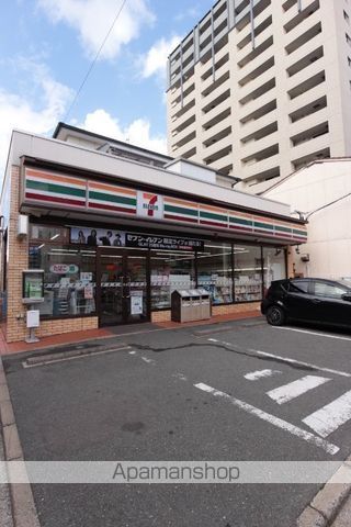 コンビニ　セブンイレブン（コンビニ）まで408m