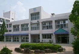 小学校　三木市立自由が丘小学校（小学校）まで636m