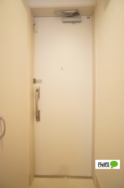 玄関　※別室参考写真