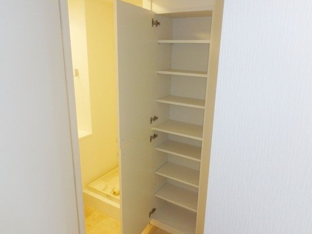その他設備　バス・収納