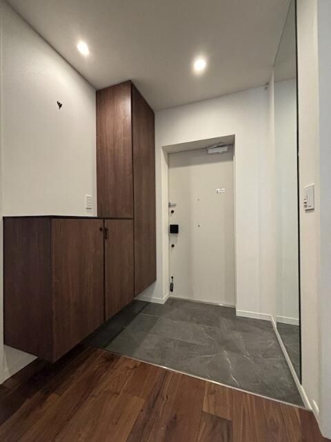 玄関　収納もある玄関です