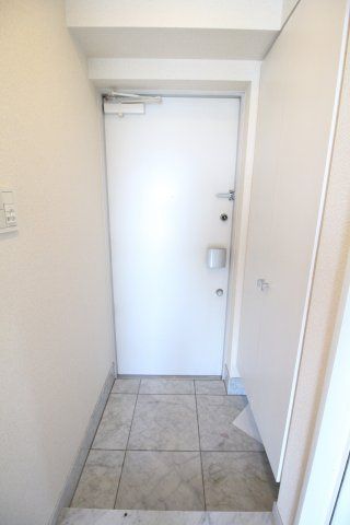 玄関　（別タイプ参考写真）エクシム西巣鴨　北区滝野川1