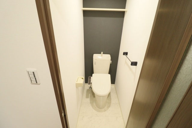 トイレ　別号室の写真