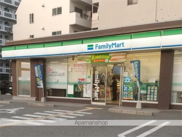 コンビニ　ファミリーマート　東三国六丁目店（コンビニ）まで188m