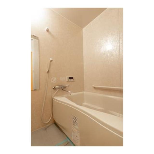 バス・シャワールーム　※写真は同タイプ住戸です。
