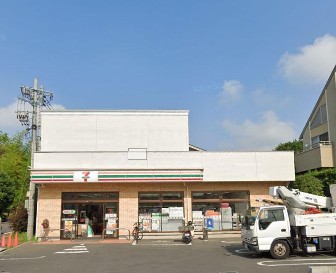 コンビニ　セブンイレブン世田谷等々力1丁目店（コンビニ）まで853m