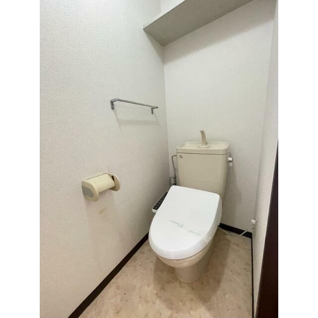 トイレ　別号室の写真です