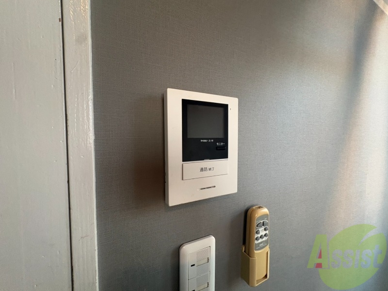 セキュリティ　ＴＶモニター付インターホンです。来客者の顔が見えるので安心！