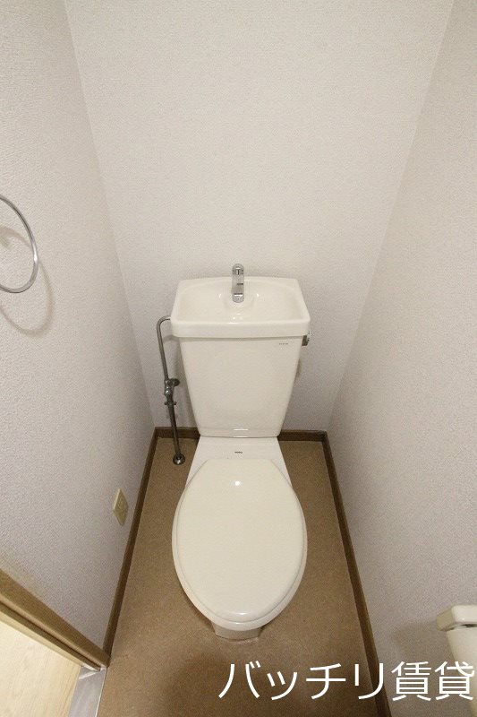 モア・フィールド箱崎IIのトイレ写真