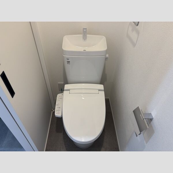 トイレ　※同物件他部屋写真　現状優先