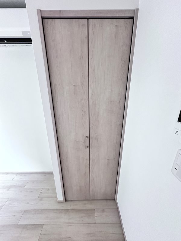 収納　クローゼット外観