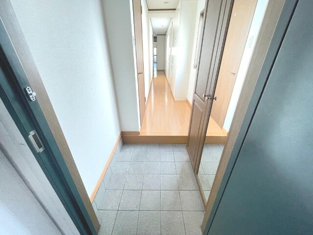 玄関　トイレです。