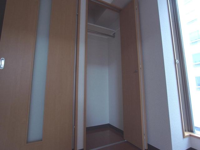 収納　収納スペースも確保されております