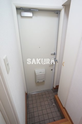 玄関　ゆったりとした玄関スペースです♪