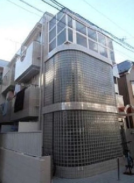 新宿サンライズマンションの建物外観
