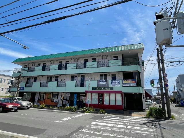 【函館市花園町のアパートの建物外観】