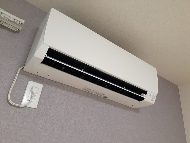 その他設備　他室参考写真　エアコンついています