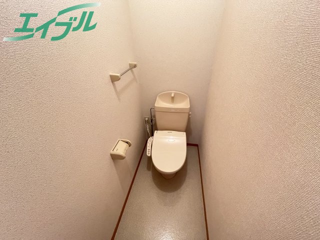 【ロイヤルガーデン　Ｂのトイレ】