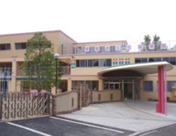 幼稚園・保育園　多賀さくら認定こども園（幼稚園・保育園）まで344m