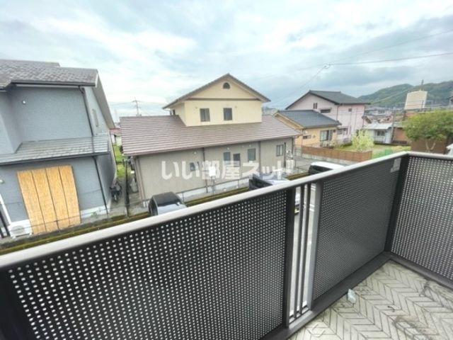 【霧島市隼人町姫城のアパートのバルコニー】