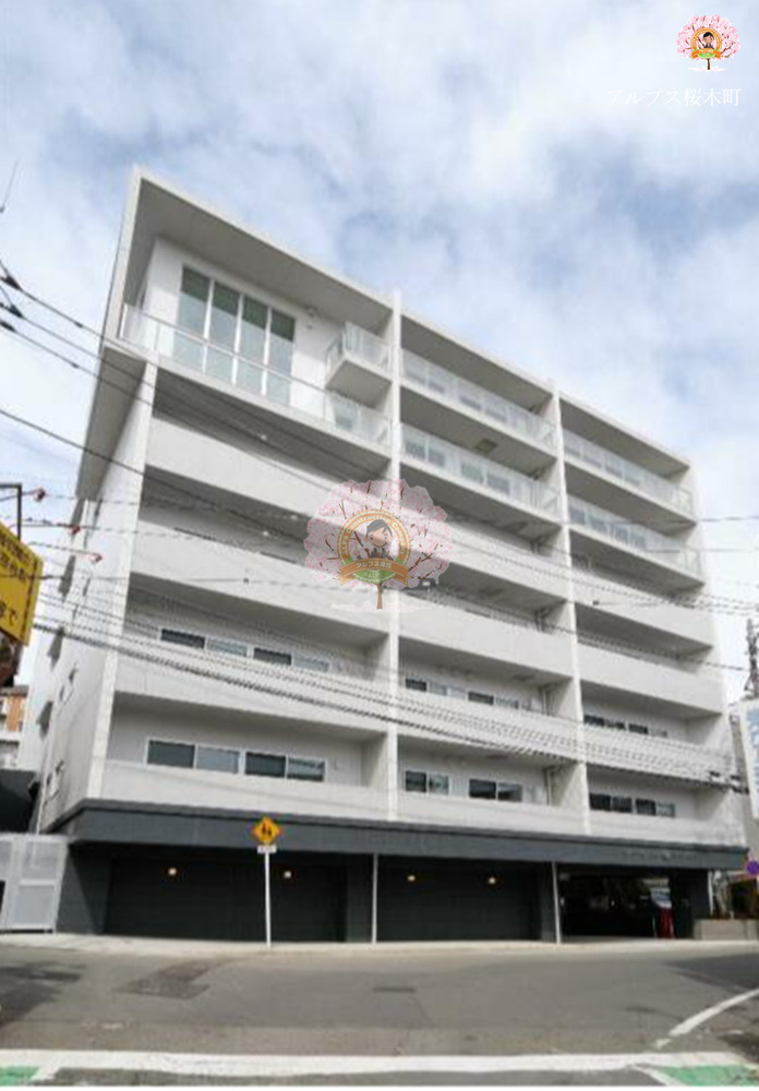 横浜市神奈川区浦島丘のマンションの建物外観