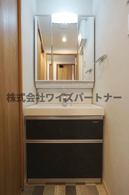 【福岡市南区塩原のマンションの洗面設備】