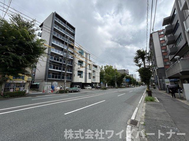 福岡市南区塩原のマンションの建物外観