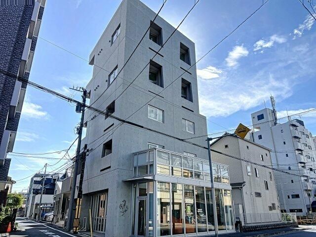 【パラッツォデエステートの建物外観】