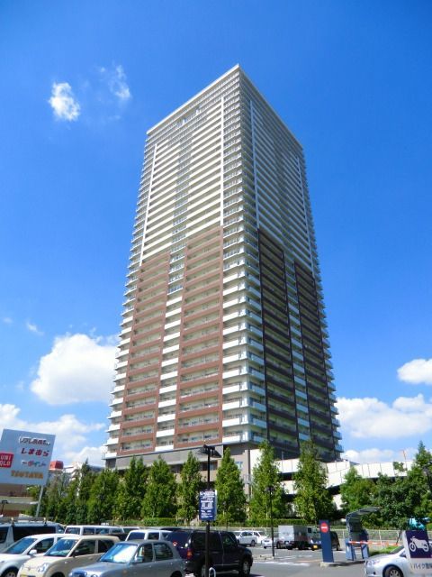 【荒川区南千住のマンションの建物外観】