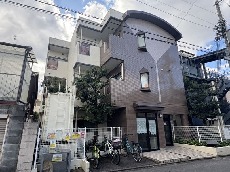 京都市左京区田中飛鳥井町のマンションの建物外観