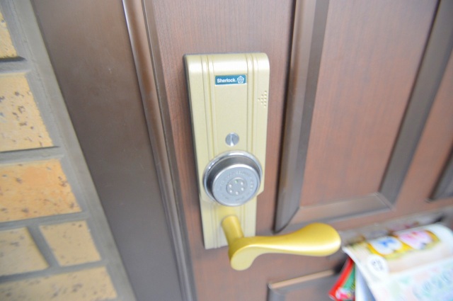 コンビニ　ファミリーマート安芸鶴江店（コンビニ）まで390m