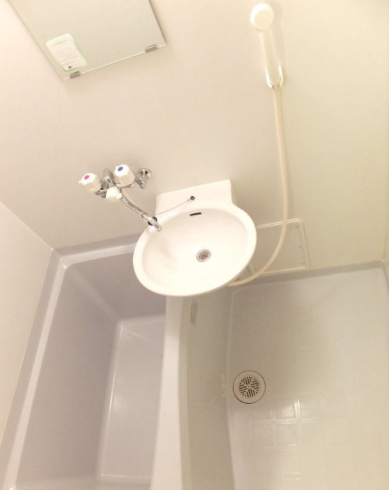 バス・シャワールーム　浴室換気乾燥機付き