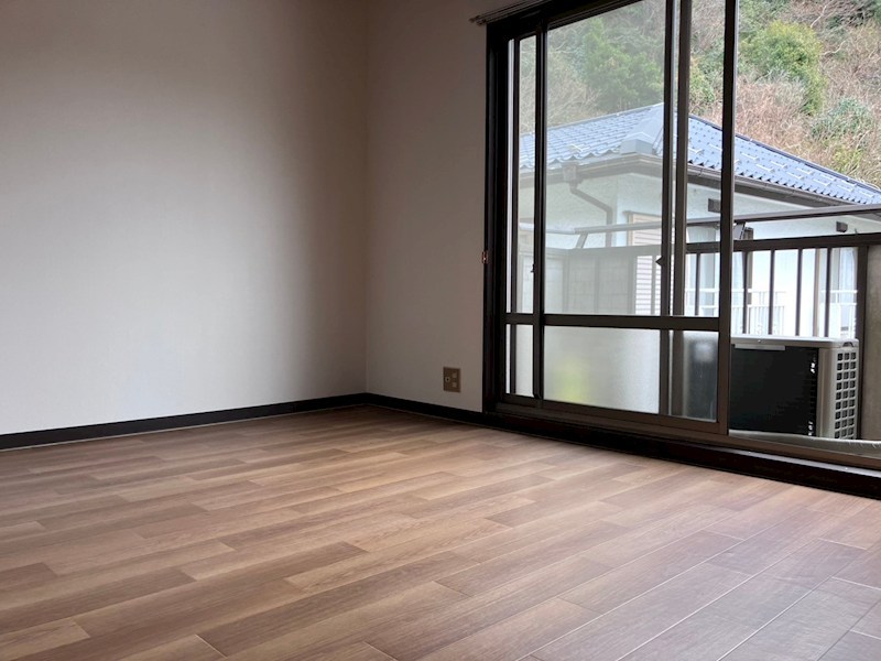 居室・リビング　※205号室の画像です