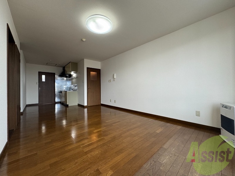 居室・リビング　広くてキレイなお部屋が広がっていて、充実した生活が送れそう。