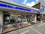 コンビニ　ローソン浪速大国二丁目店（コンビニ）まで180m