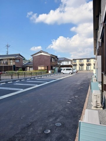 駐車場　車をお持ちの方に嬉しい駐車場付きの物件です