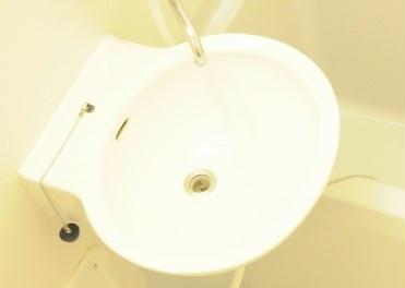 洗面設備　設備・仕様は号室により異なる為、現況を優先致します。