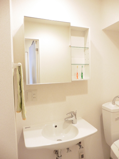 洗面設備　※写真は他号室です