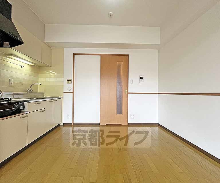 居室・リビング　広々としたお部屋です。