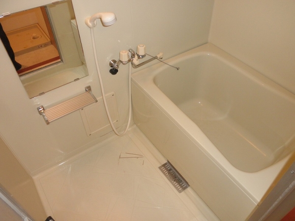 バス・シャワールーム　一日の疲れを癒してください