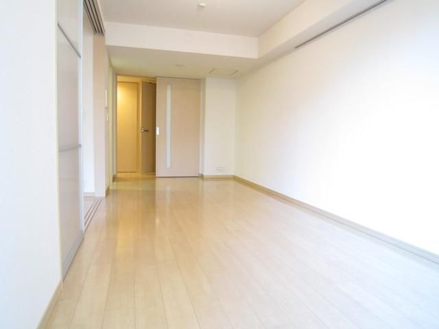 その他部屋・スペース　南東向きの10帖リビングダイニング