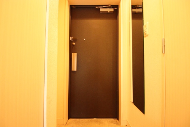 玄関　※別室の参考写真の為、現況優先です。