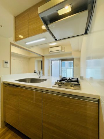 キッチン　同マンション別部屋　参考写真
