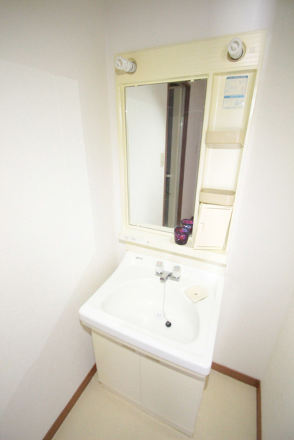 洗面設備　※別室の参考写真の為、現況優先です。