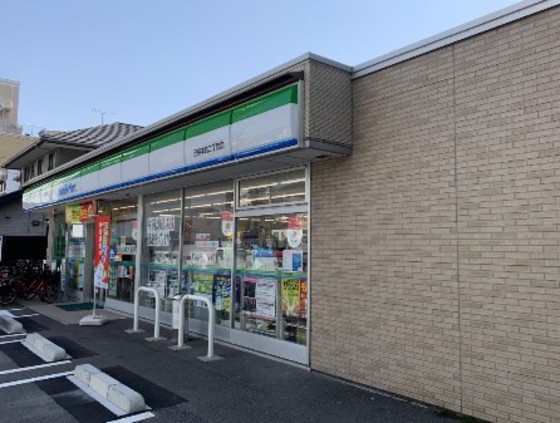 コンビニ　ファミリーマート己斐本町二丁目店（コンビニ）まで115m