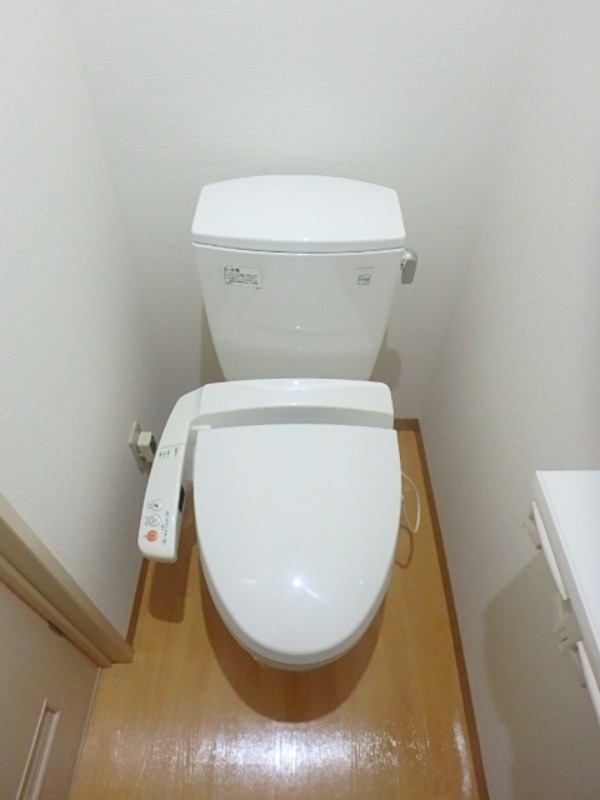 トイレ　図面と現状に相違がある場合には現状を優先