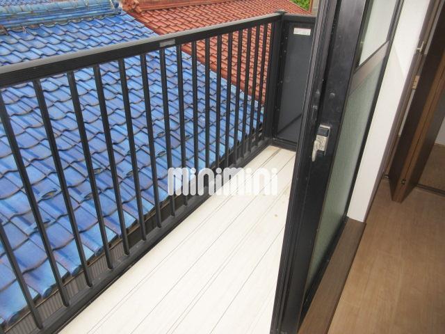 バルコニー　日当たりのいいベランダです