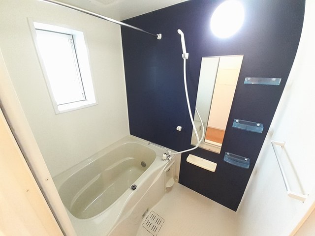 バス・シャワールーム　追焚給湯機能付き