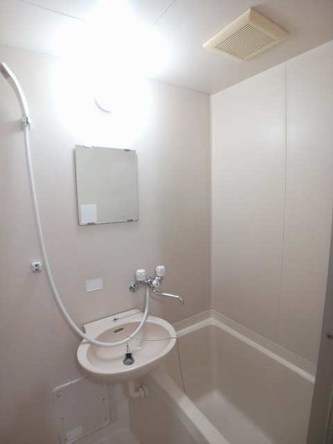 バス・シャワールーム　バス